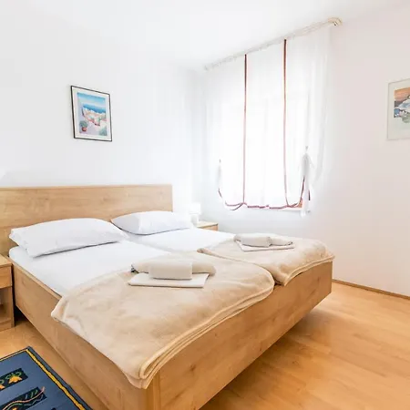 Apartman Lana Baška Exteriör bild